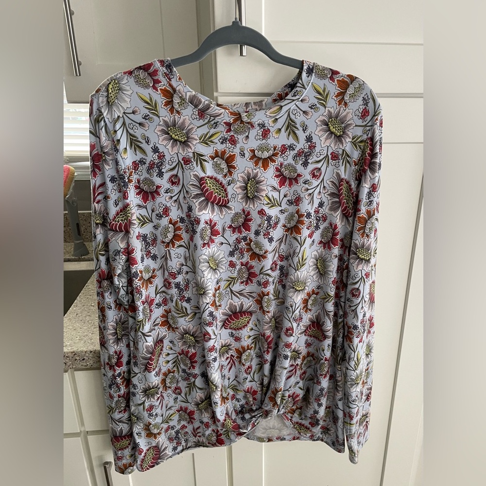 LOFT Multicolor Floral top with crossover hem details